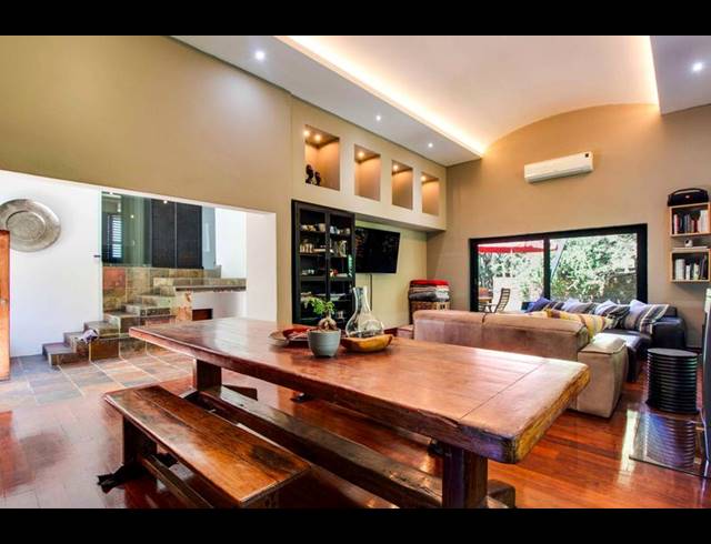 FARM FOR SALE IN ZONNEHOEWE